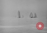 Standbild Ice Boat Race Detroit Michigan USA, 1917, aus Sekunde 58 historischem Filmmaterial Videoclip 65675041695