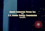 Standbild Vergleich der Wasserkraft und Kohle und Atomkraft Produktion United States USA, 1967, aus Sekunde 7 historischem Filmmaterial Videoclip 65675041723