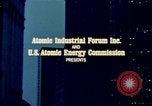 Standbild Vergleich der Wasserkraft und Kohle und Atomkraft Produktion United States USA, 1967, aus Sekunde 8 historischem Filmmaterial Videoclip 65675041723