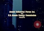 Standbild Vergleich der Wasserkraft und Kohle und Atomkraft Produktion United States USA, 1967, aus Sekunde 11 historischem Filmmaterial Videoclip 65675041723