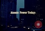 Standbild Vergleich der Wasserkraft und Kohle und Atomkraft Produktion United States USA, 1967, aus Sekunde 17 historischem Filmmaterial Videoclip 65675041723