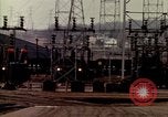 Standbild Vergleich der Wasserkraft und Kohle und Atomkraft Produktion United States USA, 1967, aus Sekunde 43 historischem Filmmaterial Videoclip 65675041723