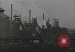 Standbild downtown Ansichten und Hochofen Betrieb Youngstown Ohio USA, 1944, aus Sekunde 23 historischem Filmmaterial Videoclip 65675041736