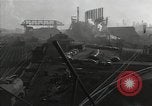 Standbild downtown Ansichten und Hochofen Betrieb Youngstown Ohio USA, 1944, aus Sekunde 31 historischem Filmmaterial Videoclip 65675041736