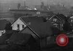Standbild downtown Ansichten und Hochofen Betrieb Youngstown Ohio USA, 1944, aus Sekunde 39 historischem Filmmaterial Videoclip 65675041736