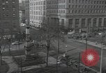 Standbild downtown Ansichten und Hochofen Betrieb Youngstown Ohio USA, 1944, aus Sekunde 46 historischem Filmmaterial Videoclip 65675041736