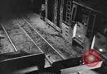 Standbild Stahlproduktion und Kinder in der High School Youngstown Ohio USA, 1944, aus Sekunde 3 historischem Filmmaterial Videoclip 65675041737