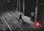 Standbild Stahlproduktion und Kinder in der High School Youngstown Ohio USA, 1944, aus Sekunde 7 historischem Filmmaterial Videoclip 65675041737