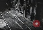 Standbild Stahlproduktion und Kinder in der High School Youngstown Ohio USA, 1944, aus Sekunde 11 historischem Filmmaterial Videoclip 65675041737