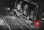 Standbild Stahlproduktion und Kinder in der High School Youngstown Ohio USA, 1944, aus Sekunde 26 historischem Filmmaterial Videoclip 65675041737