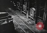 Standbild Stahlproduktion und Kinder in der High School Youngstown Ohio USA, 1944, aus Sekunde 39 historischem Filmmaterial Videoclip 65675041737