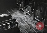 Standbild Stahlproduktion und Kinder in der High School Youngstown Ohio USA, 1944, aus Sekunde 41 historischem Filmmaterial Videoclip 65675041737
