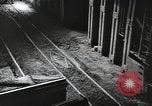 Standbild Stahlproduktion und Kinder in der High School Youngstown Ohio USA, 1944, aus Sekunde 46 historischem Filmmaterial Videoclip 65675041737