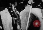 Standbild United States Coast Guard Transporte führen amphibischen Kräfte Guadalcanal Salomonen, 1942, aus Sekunde 8 historischem Filmmaterial Videoclip 65675041744
