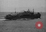 Standbild United States Coast Guard Transporte führen amphibischen Kräfte Guadalcanal Salomonen, 1942, aus Sekunde 31 historischem Filmmaterial Videoclip 65675041744