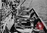 Standbild United States Coast Guard Transporte führen amphibischen Kräfte Guadalcanal Salomonen, 1942, aus Sekunde 47 historischem Filmmaterial Videoclip 65675041744