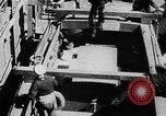 Standbild United States Coast Guard Transporte führen amphibischen Kräfte Guadalcanal Salomonen, 1942, aus Sekunde 50 historischem Filmmaterial Videoclip 65675041744