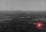 Immagine di Della Guardia Costiera degli Stati Uniti Tarawa Isole Gilbert, 1943, secondo 11 filmato di repertorio 65675041746