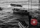 Immagine di Della Guardia Costiera degli Stati Uniti Tarawa Isole Gilbert, 1943, secondo 15 filmato di repertorio 65675041746