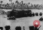 Immagine di Della Guardia Costiera degli Stati Uniti Tarawa Isole Gilbert, 1943, secondo 48 filmato di repertorio 65675041746