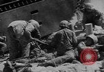 Immagine di Della Guardia Costiera degli Stati Uniti Tarawa Isole Gilbert, 1943, secondo 59 filmato di repertorio 65675041746