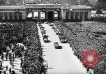 Immagine di Adolf Hitler annuncia il Anschluss Vienna Austria, 1938, secondo 8 filmato di repertorio 65675041760