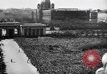 Immagine di Adolf Hitler annuncia il Anschluss Vienna Austria, 1938, secondo 53 filmato di repertorio 65675041760