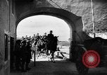 Immagine di Cavalleria tedesca entrando in Passau Austria Austria, 1938, secondo 10 filmato di repertorio 65675041764