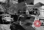 Immagine di Cavalleria tedesca entrando in Passau Austria Austria, 1938, secondo 27 filmato di repertorio 65675041764
