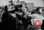 Immagine di Cavalleria tedesca entrando in Passau Austria Austria, 1938, secondo 32 filmato di repertorio 65675041764