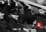 Immagine di Cavalleria tedesca entrando in Passau Austria Austria, 1938, secondo 34 filmato di repertorio 65675041764