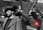 Immagine di Cavalleria tedesca entrando in Passau Austria Austria, 1938, secondo 42 filmato di repertorio 65675041764
