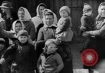 Immagine di Cavalleria tedesca entrando in Passau Austria Austria, 1938, secondo 56 filmato di repertorio 65675041764