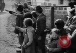 Immagine di Cavalleria tedesca entrando in Passau Austria Austria, 1938, secondo 59 filmato di repertorio 65675041764