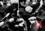 Image Les citoyens de célébrer l'annexion de l'Autriche par l'Allemagne Villach en Autriche, 1938, de la seconde 24 séquences d'archives historiques vidéo 65675041766