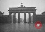 Standbild Brandenburger Tor Berlin Deutschland, 1932, aus Sekunde 6 historischem Filmmaterial Videoclip 65675041771