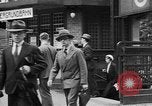 Standbild Bahnhof Berlin Deutschland, 1932, aus Sekunde 26 historischem Filmmaterial Videoclip 65675041772