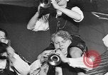 Immagine di Chorus line performance di danza Berlino Germania, 1932, secondo 1 filmato di repertorio 65675041779