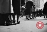 Immagine di Fifth Avenue New York City USA, 1950, secondo 41 filmato di repertorio 65675041792