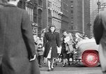 Immagine di Fifth Avenue New York City USA, 1950, secondo 52 filmato di repertorio 65675041792