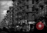 Standbild Tenement Bereich New York City USA, 1937, aus Sekunde 13 historischem Filmmaterial Videoclip 65675041801