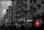 Standbild Tenement Bereich New York City USA, 1937, aus Sekunde 16 historischem Filmmaterial Videoclip 65675041801