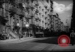 Standbild Tenement Bereich New York City USA, 1937, aus Sekunde 33 historischem Filmmaterial Videoclip 65675041801