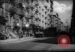 Standbild Tenement Bereich New York City USA, 1937, aus Sekunde 40 historischem Filmmaterial Videoclip 65675041801
