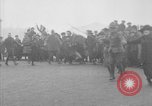 Immagine di Il giorno dell'Armistizio celebrazione Parigi Francia, 1918, secondo 10 filmato di repertorio 65675041812