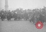 Immagine di Il giorno dell'Armistizio celebrazione Parigi Francia, 1918, secondo 14 filmato di repertorio 65675041812
