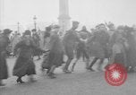 Immagine di Il giorno dell'Armistizio celebrazione Parigi Francia, 1918, secondo 19 filmato di repertorio 65675041812