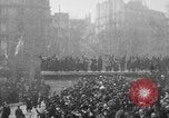 Immagine di Il giorno dell'Armistizio celebrazione Parigi Francia, 1918, secondo 25 filmato di repertorio 65675041812