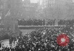 Immagine di Il giorno dell'Armistizio celebrazione Parigi Francia, 1918, secondo 28 filmato di repertorio 65675041812
