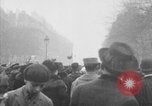 Immagine di Il giorno dell'Armistizio celebrazione Parigi Francia, 1918, secondo 45 filmato di repertorio 65675041812